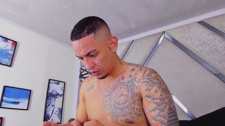 DamianReyes's Streamate show and profile