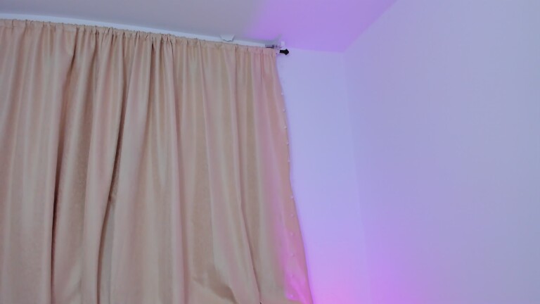 MaiaWinteer's Streamate show and profile