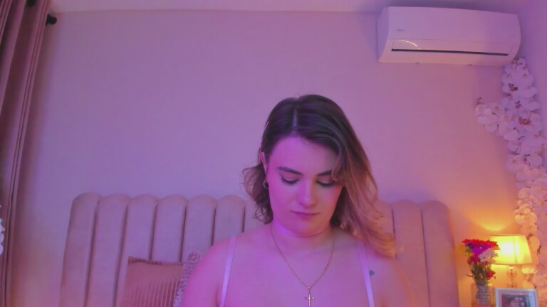 SelenaMontreall's Streamate show and profile