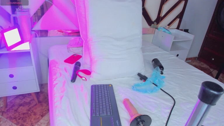 CintiaVega's Streamate show and profile