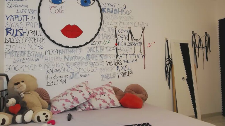 SYIA's Streamate show and profile