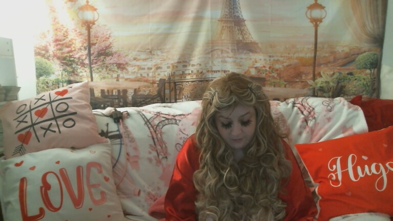 lovehollyann's Streamate show and profile