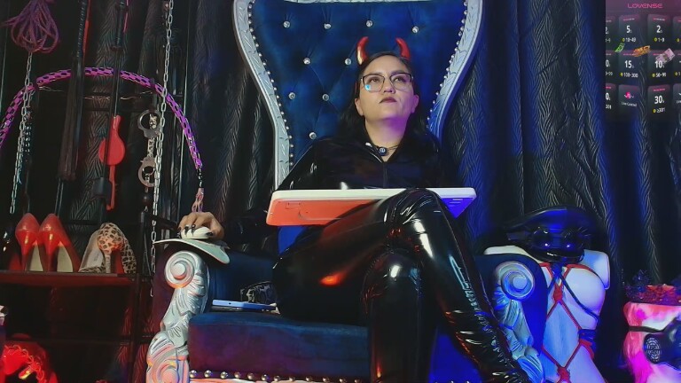 abbyymoraa's Streamate show and profile