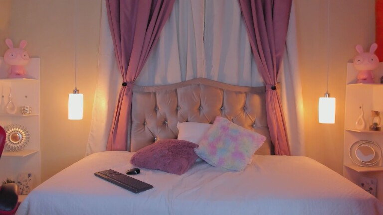 MarianBlazee's Streamate show and profile