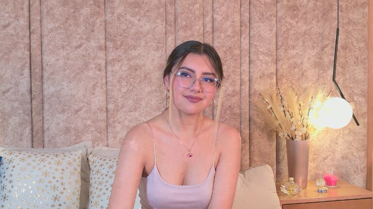 IsaRose's Streamate show and profile