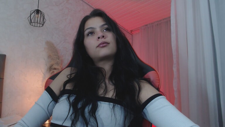 Kikivelvet's Streamate show and profile