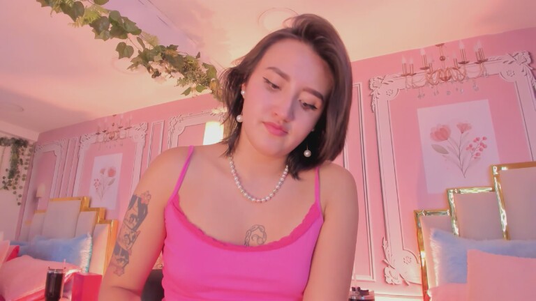 NaraSuarez's Streamate show and profile