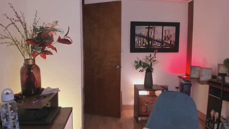 Naiarahh's Streamate show and profile