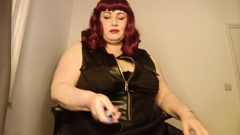 TheDevineMissDeviant's Streamate show and profile
