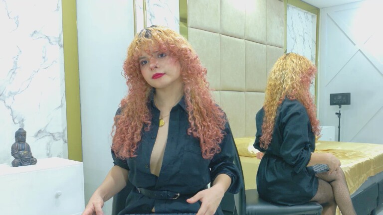 AlondraHill's Streamate show and profile