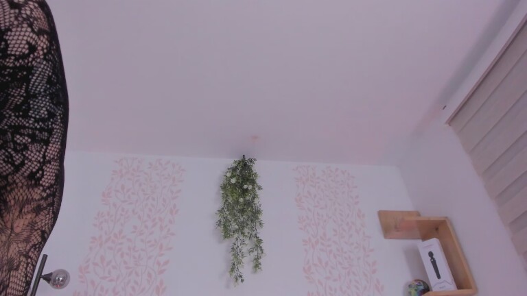 HannaRogerss's Streamate show and profile