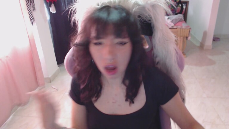 Scarlettoshi's Streamate show and profile