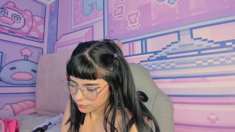 18alice's Streamate show and profile