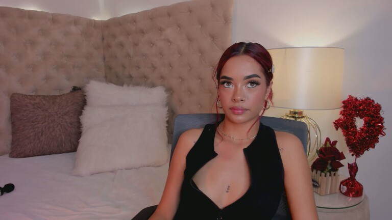 Alanna_Blakes's Streamate show and profile