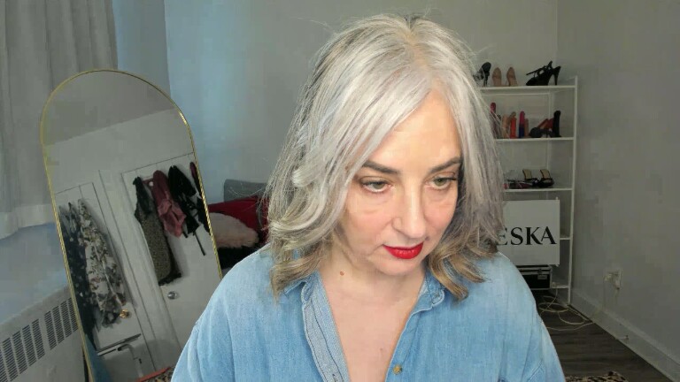 TheRealSeska's Streamate show and profile