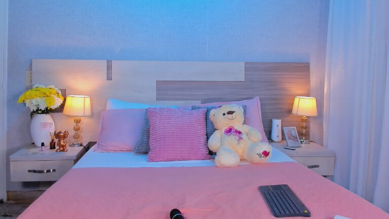 AnaSofiaLeon's Streamate show and profile