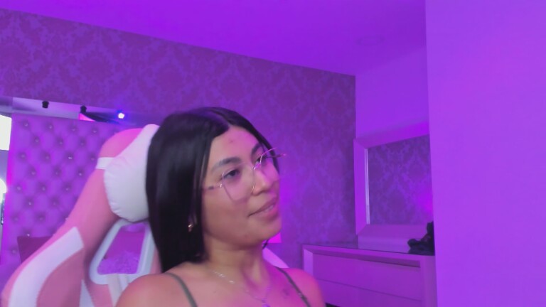 LylaKarl's Streamate show and profile