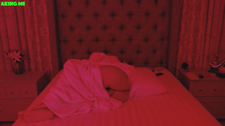 CreamyyLipss69's Streamate show and profile