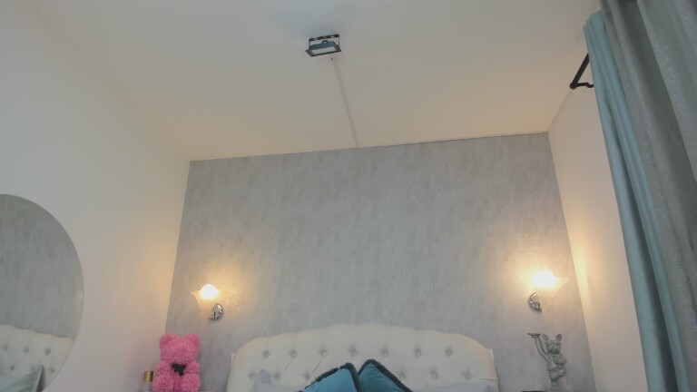 EmmilyMartinez's Streamate show and profile