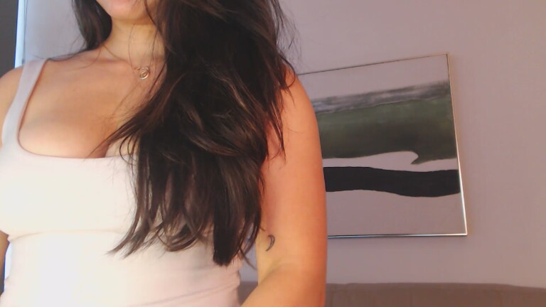 NiaMinogue's Streamate show and profile