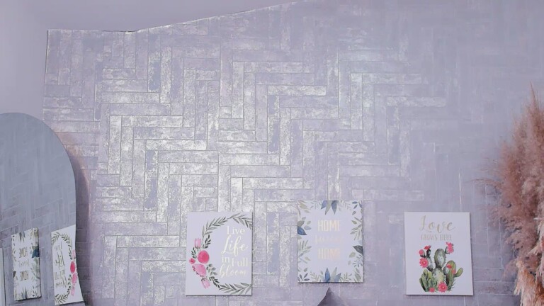 SaraBacker's Streamate show and profile