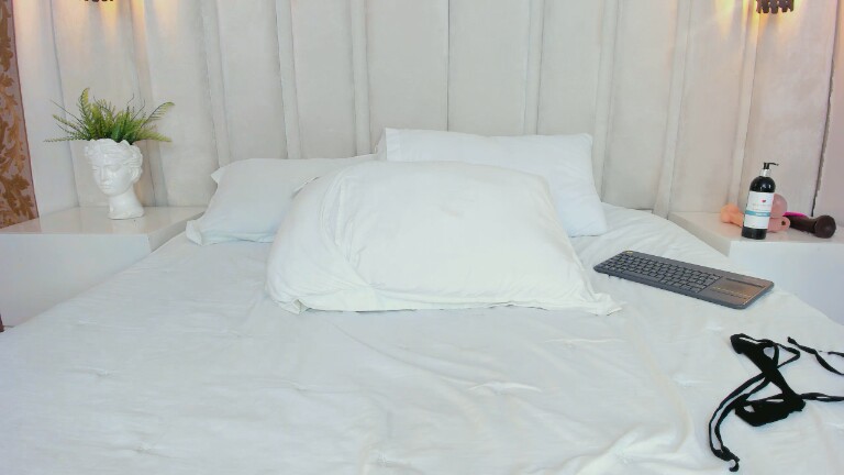 JulietaFontana's Streamate show and profile