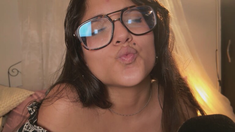 HaileyBunny_18's Streamate show and profile