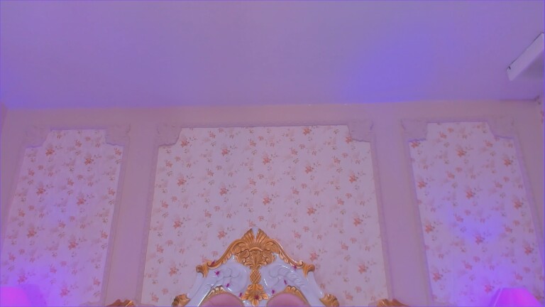 JuneEvanss's Streamate show and profile