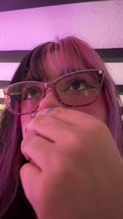 MaddieWaves's Streamate show and profile