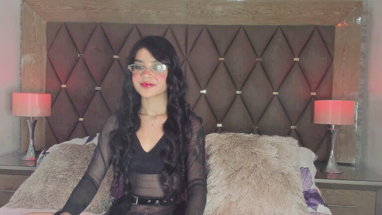 DafneJames's Streamate show and profile