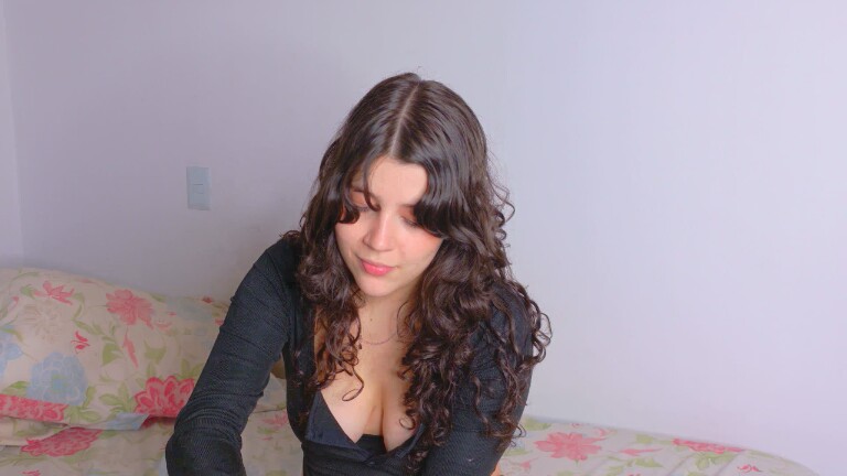 RosieFernandez's Streamate show and profile