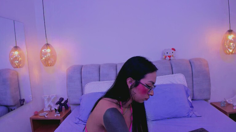 KathNoir's Streamate show and profile