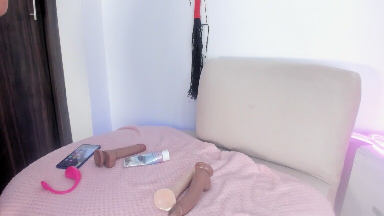 annapettite's Streamate show and profile