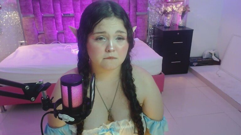 ShylySweet18's Streamate show and profile