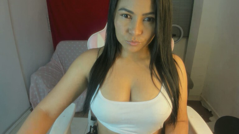 scarlettx18x's Streamate show and profile