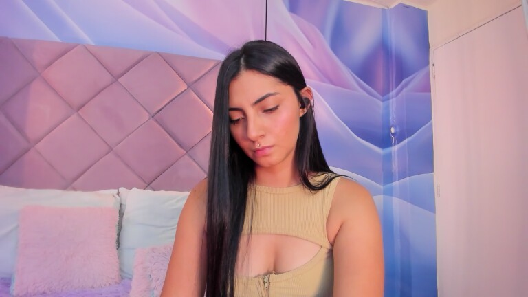 ViolletaRosse's Streamate show and profile