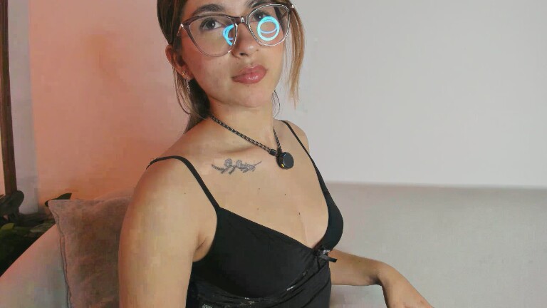 AuraRosse's Streamate show and profile