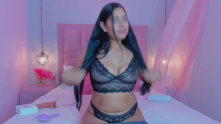 Bellaa_Rosse's Streamate show and profile