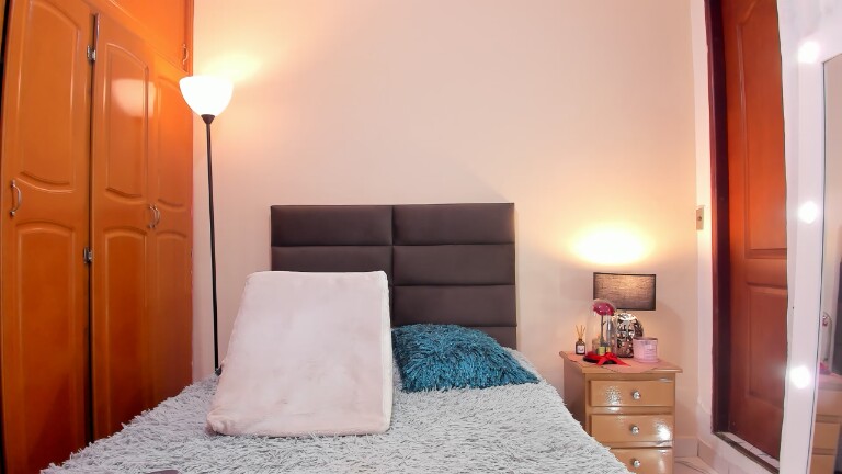 PaulinaAmber's Streamate show and profile