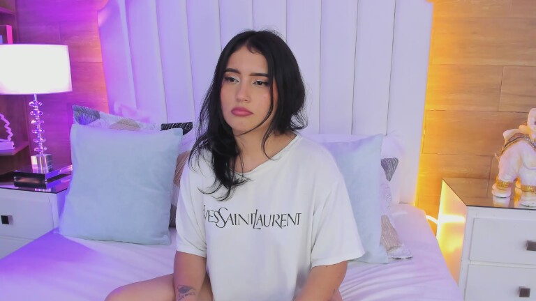 AliceeCarther's Streamate show and profile