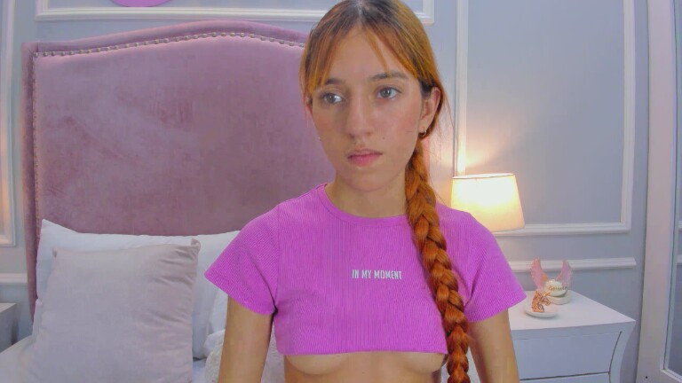 LeaThomsonn's Streamate show and profile