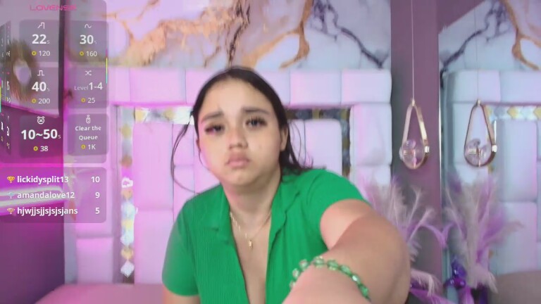 SaraLondon23's Streamate show and profile