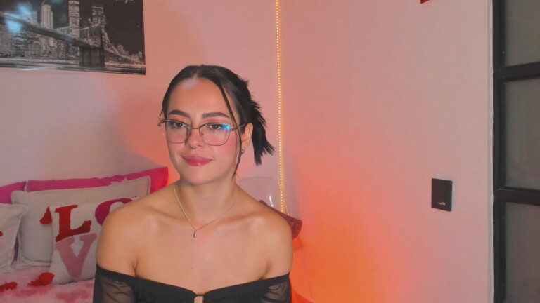 Aria_Greyy's Streamate show and profile