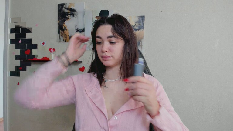 GlamNova's Streamate show and profile