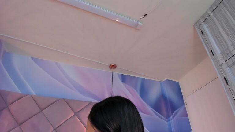 ViolletaRosse's Streamate show and profile